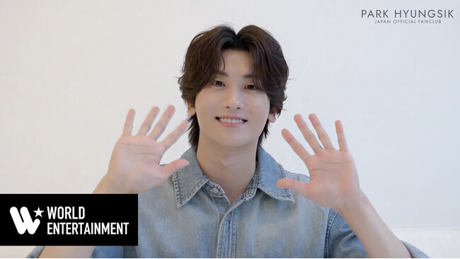 「韓国貴公子」パク・ヒョンシク、4月ファンミーティングを記念し、本人からさわやかな動画コメント到着!