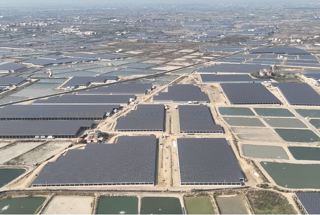 台湾の漁電共生型太陽光発電所第一期事業の竣工について
