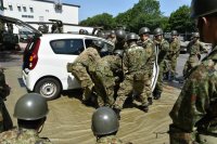 損害車買取シェアNo.1のタウ
陸上自衛隊大宮駐屯地の災害訓練に車両を提供