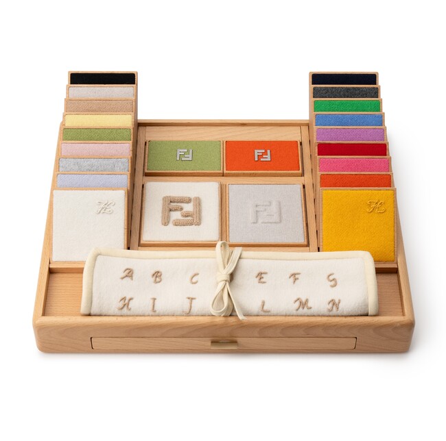 フェンディ、メンズの「カシミア メイド・トゥ・オーダー」サービスをリニューアル!