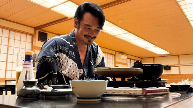 【BS日テレ】小田井涼平 色気より鉄分?混浴なのに気になるは電車「列車はどのへんに…?」