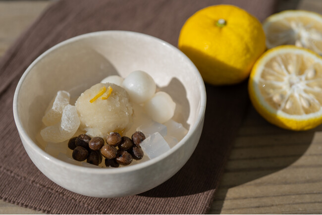 旬の柚子をふんだんに使用した「柚子白玉あんみつ」を2024年11月2日より販売開始