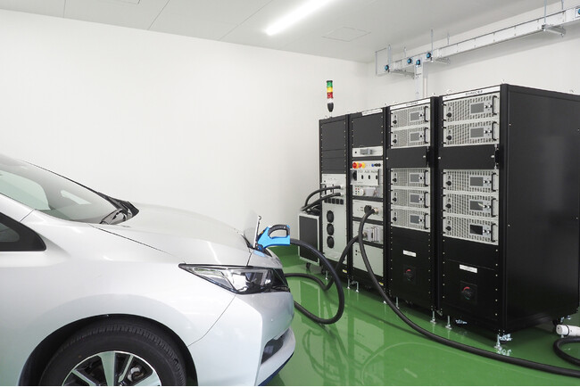 「EV充電規格の最新動向」セミナー NACS対応EV充電テストラボ見学会 12月3日、4日に開催