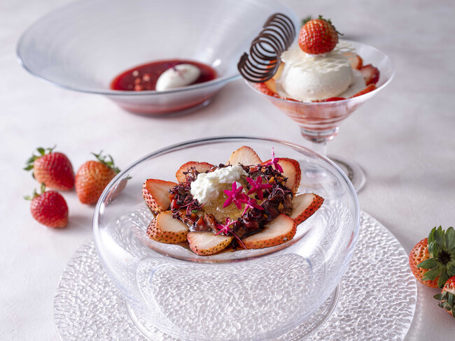 Pier 8が贈る至福のスイーツコース「Sweets Course~Strawberry~」