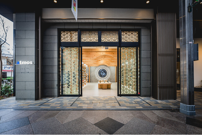 atmos京都店・atmos広島店が、それぞれの新しいコンセプトのもとリニューアルオープン