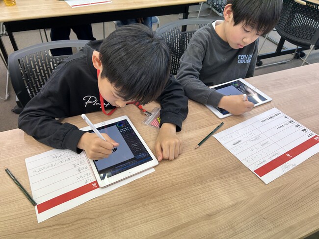 学びのワークショップ「イラスト制作」ペンタブでミニキャラクター作りを開催しました