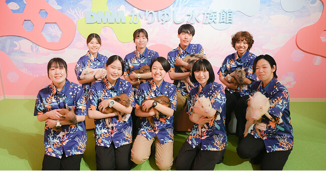 【DMMかりゆし水族館】「水族館だけどブタさんだらけの入社式」実施!
