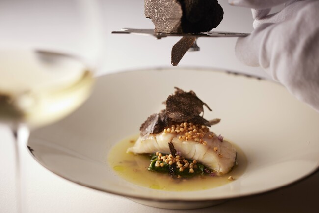 【テール・ド・トリュフ 東京】8・9月限定コース 蕎麦の実とトリュフの饗宴