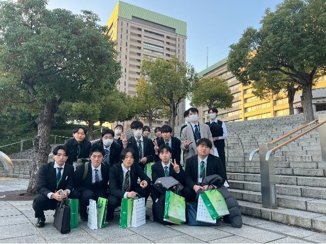 【新潟法律大学校】防衛省市ヶ谷庁舎で視察研修(リクルーティングツアー)を実施