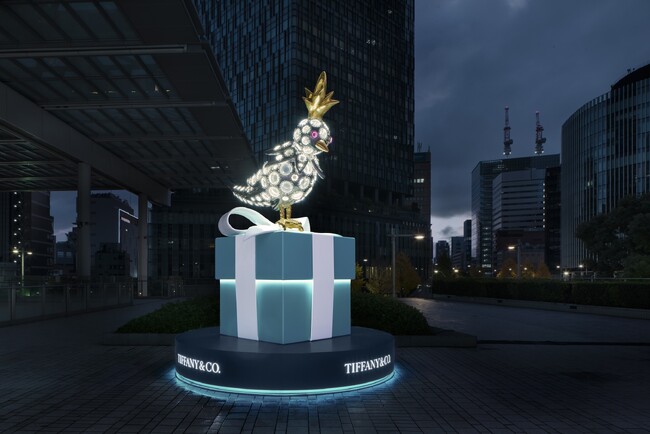 【名古屋タカシマヤ】JR セントラルタワーズに<ティファニー>の「Bird on a Box」を展示