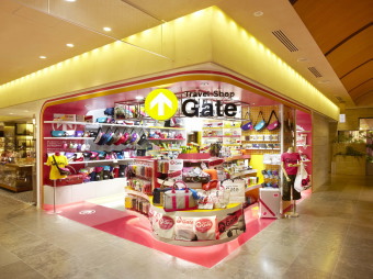 イデアインターナショナル＜３１４０＞（大へ）は、先月２７日、有楽町マルイ１階にオープンした「旅のスペシャリストが提案する」新業態のトラベルグッズのセレクトショップ「Ｔｒａｖｅｌ　ｓｈｏｐ　Ｇａｔｅ」の開店後１ヶ月の状況はほぼ予定通り順調に推移した。