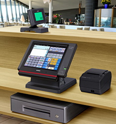 カシオ計算機＜６９５２＞（東１）は、インターネット経由で売上集計管理や電子決済などのＮＴＴドコモとの合弁会社「株式会社ＣＸＤネクスト」が提供するサービスを利用できる電子レジスター『ネットレジ』の最上位モデルとして、１２．１型のＴＦＴカラー液晶タッチパネルを搭載した『ＱＴ－６０００』を１１月２２日から発売すると発表。