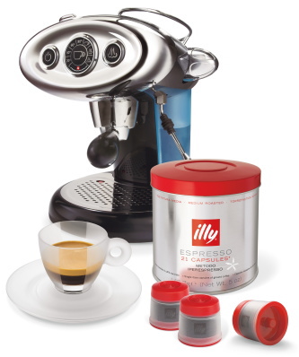 キーコーヒー＜２５９４＞（東１）は、このたびイタリアの世界有数のコヒーメーカー　ｉｌｌｙｃａｆｅ　Ｓ．ｐ．Ａ（本社：伊・トリエステ）との間で、わが国初上陸となるエスプレッソシステム「ＭＥＴＯＤＯ　ＩＰＥＲＥＳＰＲＥＳＳＯ（メトド・イペールエスプレッソ）」の日本国内での独占販売契約を結んだ。