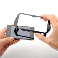 サンワサプライが公開した「iPhone・iPod touchゲームグリップ(iPhone4対応) 400-JY002」の製品画像 サンワサプライが公開した「iPhone・iPod touchゲームグリップ(iPhone4対応) 400-JY002」の製品画像