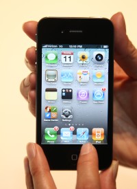 ベライゾン・ワイヤレスがiPhone 4の発売を発表するニュースリリースで公開したiPhone端末の写真 ベライゾン・ワイヤレスがiPhone 4の発売を発表するニュースリリースで公開したiPhone端末の写真