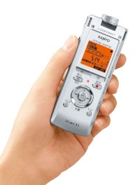 三洋電機が公開したリニアPCMレコーダー「ICR-PS511RM」の製品画像 三洋電機が公開したリニアPCMレコーダー「ICR-PS511RM」の製品画像