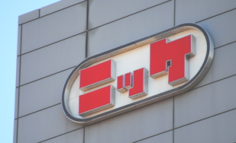 ニッケ＜３２０１＞（東１）が１７日は急伸の始まりとなり、７３０円（４０円高）で寄ったあと７４２円（５２円高）と戻り高値を大きく更新。値上がり率７．５％高で東証１部の２位に受ける場面があった。先週末１４日に発表した２０１０年１１月期の本決算と自己株の取得を好感。