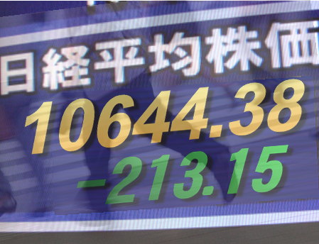２２日前場の東京株式市場は、売り先行のあと模様ながめムード。リビアの動乱拡大を受け、国内で消費する原油の実質的な価格を映すドバイ原油が１００ドル台に乗ったと伝えられたため、一部で「石油危機」の懸念も台頭。値上りした業種は２業種（石油・石炭、電力・ガス）のみ。