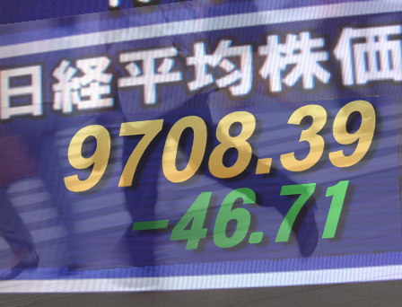 ４月１日後場の東京株式市場は、一段と復興関連の材料株物色にシフト。３月の国内新車販売台数が冴えなかったため、自動車株がダレ模様となり、復興関連の中小型株株の物色が活発。また、原油高を受けて石油株、大手商社株が堅調で、銀行株、建設株もしっかり。東証１部の値上がり銘柄数は２６９銘柄（約２０％）。