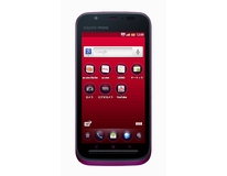 シャープ製のスマートフォン「AQUOS PHONE IS12SH」（KDDI提供）