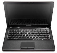 英語版キーボードを搭載したレノボ・ジャパンの12.5型プレミアムノートブックPC「IdeaPad U260」。 英語版キーボードを搭載したレノボ・ジャパンの12.5型プレミアムノートブックPC「IdeaPad U260」。