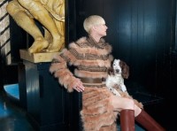 オスカー女優ティルダ・スウィントン×プリングル オブ スコットランド