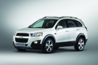 ゼネラルモーターズ(GM)・ジャパンは30日、新世代の中型SUV(スポーツ用多目的車)「シボレー・キャプティバ」を、7月30日から全国の正規ディーラーネットワークで販売を開始すると発表した。 ゼネラルモーターズ(GM)・ジャパンは30日、新世代の中型SUV(スポーツ用多目的車)「シボレー・キャプティバ」を、7月30日から全国の正規ディーラーネットワークで販売を開始すると発表した。