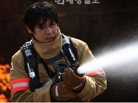 熱血消防士の「カン・ヨンギ」を演じるソル・ギョング
