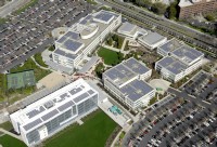 ソーラーシティの太陽光発電システムの設置例。