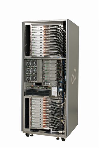 京速コンピュータ「京」の筐体