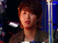 韓国4人組アイドルバンドCNBLUE（シー・エヌ・ブルー）のドラマー、カン・ミンヒョクが歌うソロ曲「星」が公開された。