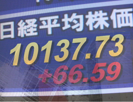 8日後場の東京株式市場は、全般堅調なまま推移。日経平均ベースで一時1万200円台に達したこともあり、米国の6月雇用統計の発表を今夜に控え、満腹のまま様子見の雰囲気。業績予想を増額した銘柄など小売り、サービス株が堅調で、ここ、原発再開を巡って下げた電力株は反発。東証1部の値上がり銘柄数は863銘柄(約52%)だった。 8日後場の東京株式市場は、全般堅調なまま推移。日経平均ベースで一時1万200円台に達したこともあり、米国の6月雇用統計の発表を今夜に控え、満腹のまま様子見の雰囲気。業績予想を増額した銘柄など小売り、サービス株が堅調で、ここ、原発再開を巡って下げた電力株は反発。東証1部の値上がり銘柄数は863銘柄(約52%)だった。