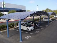 三菱電機の太陽電池モジュールが導入されたMitsubishi Motors North America, Inc　の電気自動車充電スタンド
