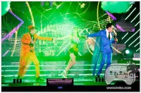 韓国の男性5人組グループ「BIGBANG」（ビッグバン）のG-Dragon（ジードラゴン）とコメディアンのパク・ミョンスが、「無限挑戦歌謡祭」出演後にチームを再結成した。