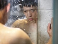 パク・ユチョンがMBC月火ドラマ「ミスリプリー」第13話のシャワーシーンで完璧な体をみせつけた。