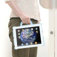 ハンドル付きでタブレット端末「iPad 2」の持ち運びや掛け置きができるケース「iPad2ケース 400-PDA039シリーズ」