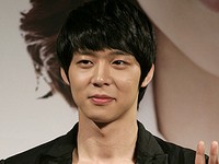 韓国の音楽専門サイト、モンキー3(www.monkey3.co.kr)が14日から20日まで「夏休みを一緒に過ごしたいスターは？」というテーマで投票を行った結果、1位は10,535票(52%)で男性アイドルグループ「JYJ」のパク・ユチョンとなった。
