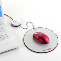 マウスパッドから電源供給し、電池・充電が不要なサンワサプライのワイヤレスマウス「バッテリーフリーワイヤレスマウス 400-MA030シリーズ」 マウスパッドから電源供給し、電池・充電が不要なサンワサプライのワイヤレスマウス「バッテリーフリーワイヤレスマウス 400-MA030シリーズ」