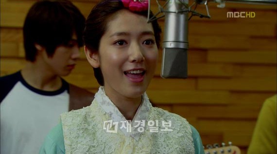 18日に最終回を迎える韓国のMBC「オレのことスキでしょ」のチョン・ヨンファ＆パク・シネカップルが予測不可能な最終回を予告し、視聴者の関心を一層高めている。