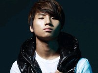 韓国の男性5人組グループ「BIGBANG」（ビッグバン）のメンバー、テソン（本名カン・テソン・22、日本での活動名：D-LITE）が、突然浮上した結婚説に困惑している。