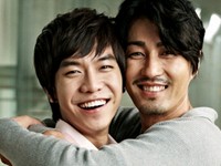 韓国サムスンzipelモデルのイ・スンギが、今シーズンのCMに俳優チャ・スンウォンとともに出演することになった。