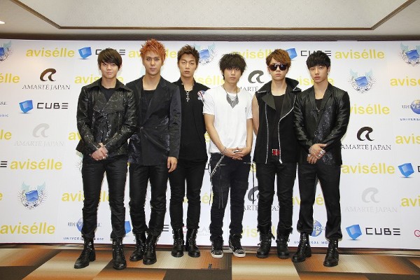 BEAST、4Minute、G.NAを擁するCUBEエンタテインメントが25日、日本武道館でファミリ―コンサートを開催し、会場に集まった9500人のファンを熱狂させた。写真は記者会見時のBEAST。