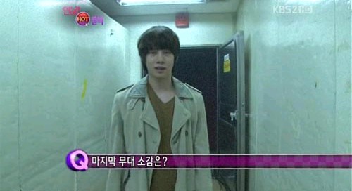 27日に放送された韓国2TV「芸能街中継」で、最近ミュージックバンクに出演した韓国男性アイドルグループ「SUPER JUNIOR」（スーパージュニア）のメンバー、キム・ヒチョルの姿が公開された。
