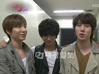 27日に放送された韓国2TV「芸能街中継」で、最近ミュージックバンクに出演した韓国男性アイドルグループ「SUPER JUNIOR」（スーパージュニア）のメンバー、キム・ヒチョルの姿が公開された。
