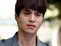 韓国SBSの週末ドラマ「女の香り」でキム・ソナとイ・ドンウクのカップルの切ない別れの言葉が視聴者の胸を熱くさせた。
