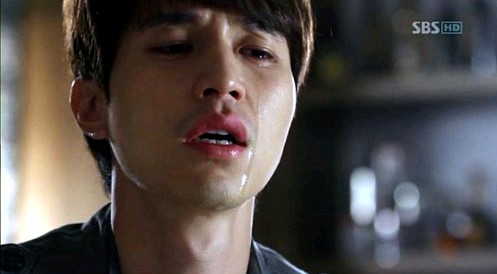 韓国SBSの週末ドラマ「女の香り」でキム・ソナとイ・ドンウクのカップルの切ない別れの言葉が視聴者の胸を熱くさせた。