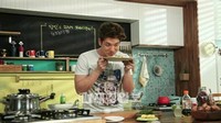 韓国の男性歌手グループ「2AM」メンバー、チャンミンが理想のタイプに女優のチョ・ヨジョンを挙げて、話題となった。