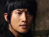 韓国KBSドラマ「姫の男」のキム・スンユ(パク・シフ)がセリョンに刀を向ける姿が公開された。「あなたの手で殺される日を待っている」と言ったセリョン(ムン・チェウォン)にその日がやって来たのだろうか。 韓国KBSドラマ「姫の男」のキム・スンユ(パク・シフ)がセリョンに刀を向ける姿が公開された。「あなたの手で殺される日を待っている」と言ったセリョン(ムン・チェウォン)にその日がやって来たのだろうか。
