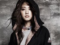 “新韓流クィーン”として愛されているパク・シネが3日にソウルのD－CUBE　CITY内コーデスコンバインマルチショップでファンサイン会を行う。