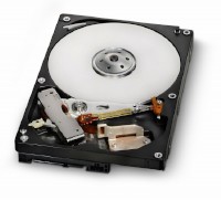 日立グローバルストレージテクノロジーズは6日、1枚円板構成で容量1TB(テラバイト)の3.5インチHDD「Deskstar 7K1000.D」「Deskstar 5K1000.B」の出荷を開始したと発表した。 日立グローバルストレージテクノロジーズは6日、1枚円板構成で容量1TB(テラバイト)の3.5インチHDD「Deskstar 7K1000.D」「Deskstar 5K1000.B」の出荷を開始したと発表した。